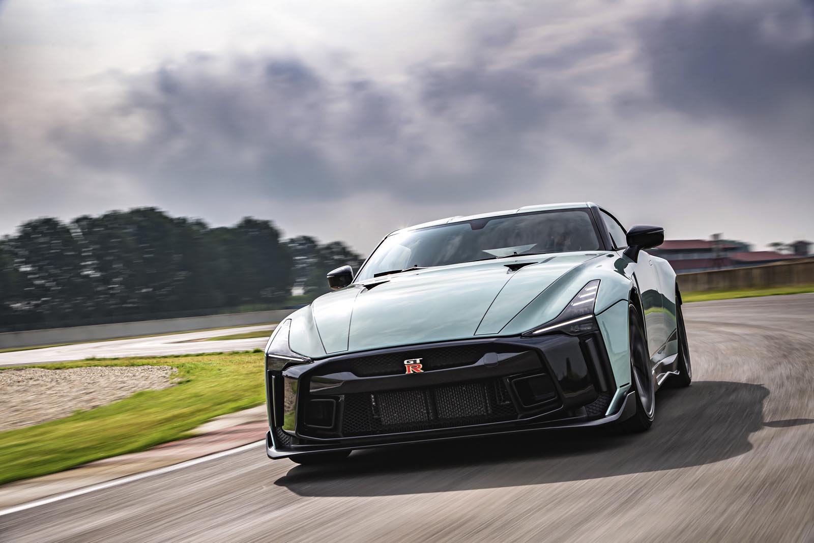 GT-R 50 by Italdesign